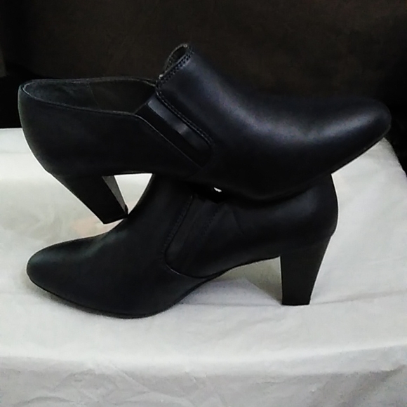 Rialto Women's Sarina Ankle Boot Navy 8.5 Wide - Picture 5 of 15